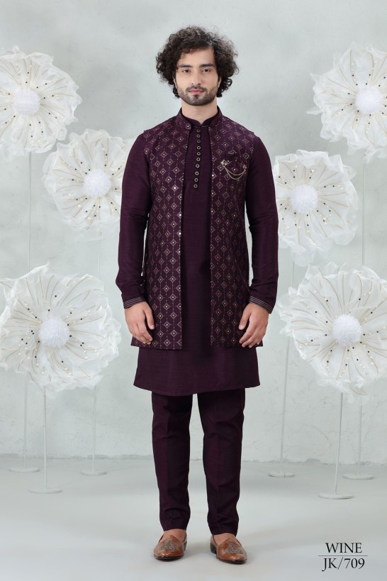 WINE DIAMOND  SHAPE EMBROIDERED SET