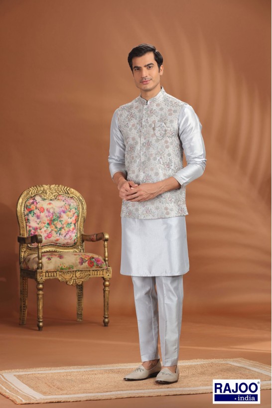 GREY EMBROIDERED SET