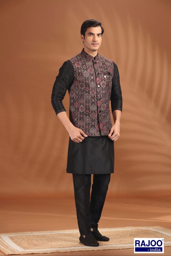 BLACK  EMBROIDERY JACKET SET 