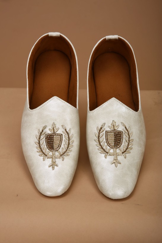 Cream Loafer with Hand Embroidery
