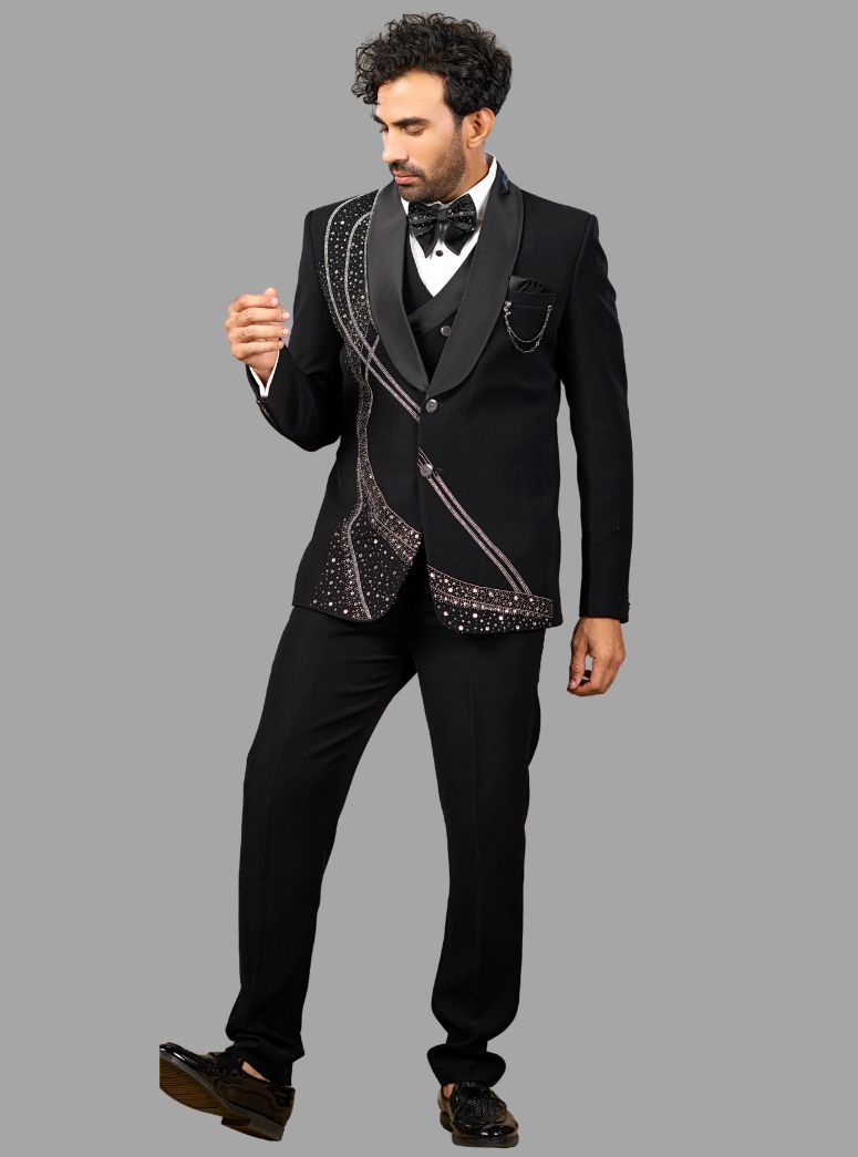 MODERN BLACK TUXEDO