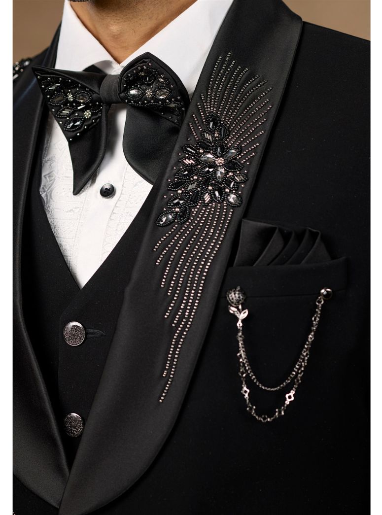 BLACK SHINE  TUXEDO