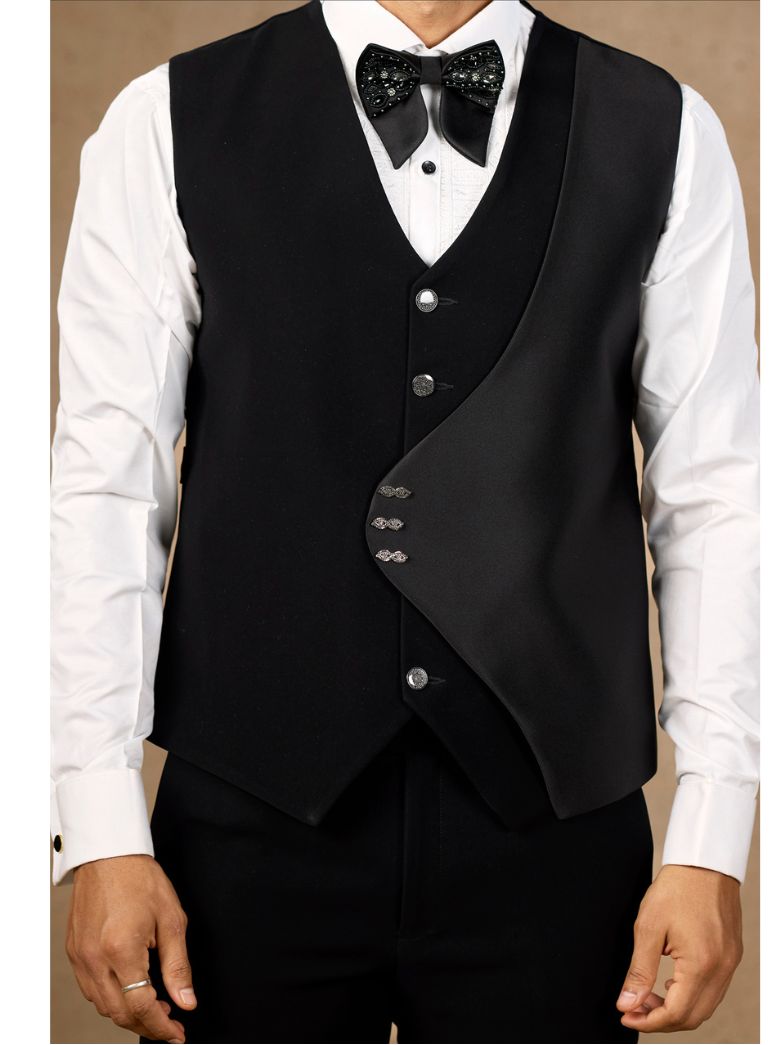 BLACK SHINE  TUXEDO