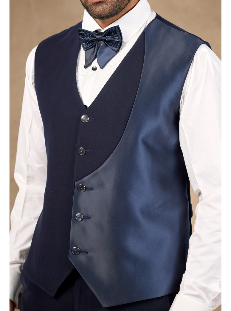 MIDNIGHT GLAM TUXEDO