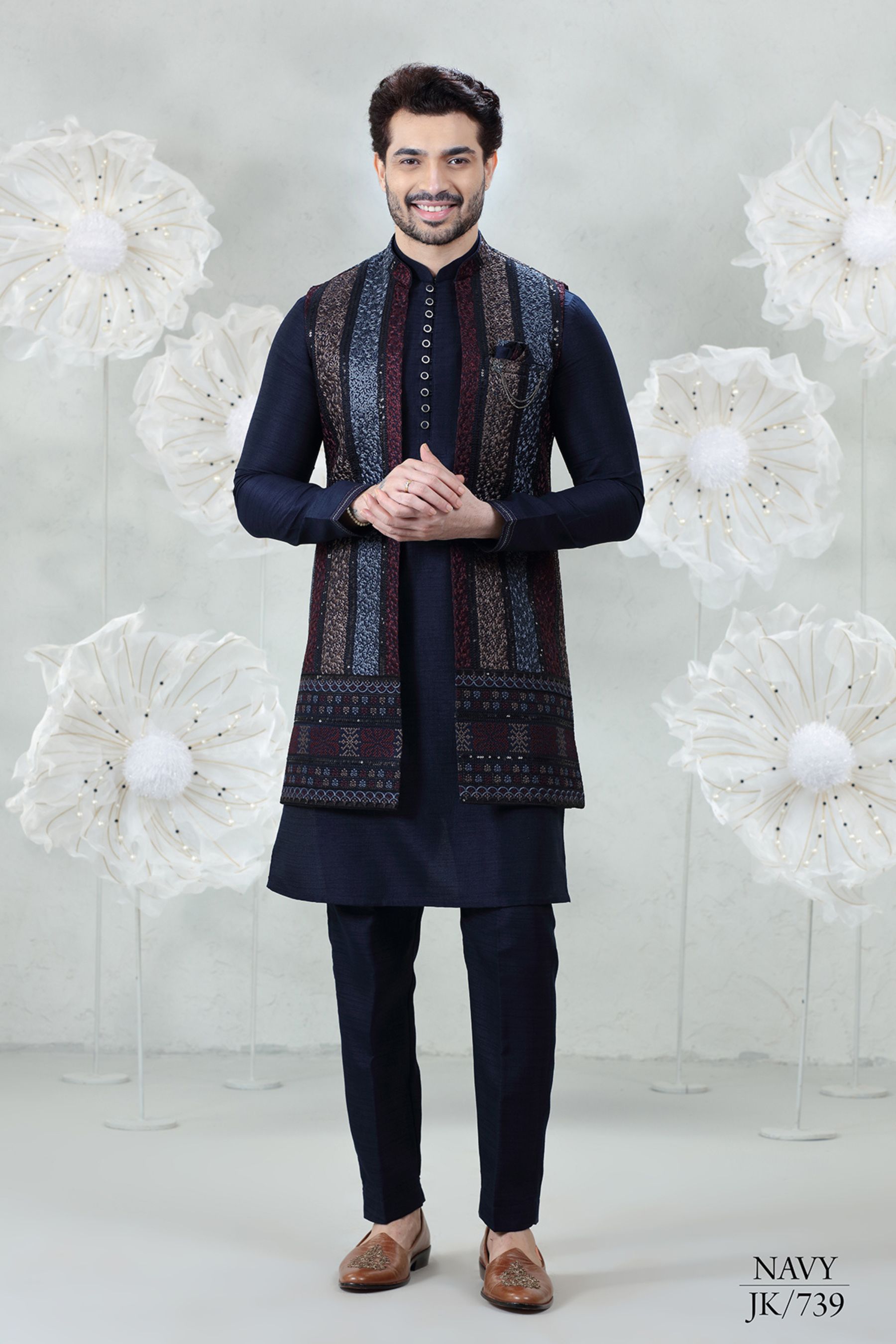 STRIPES EMBROIDERED LONG JACKETSET