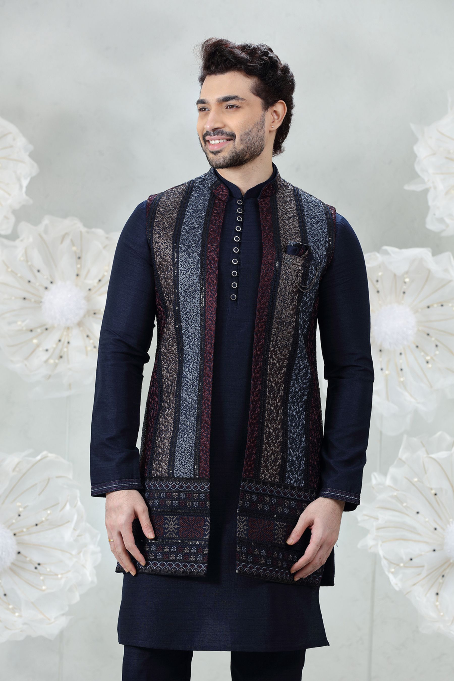 STRIPES EMBROIDERED LONG JACKETSET