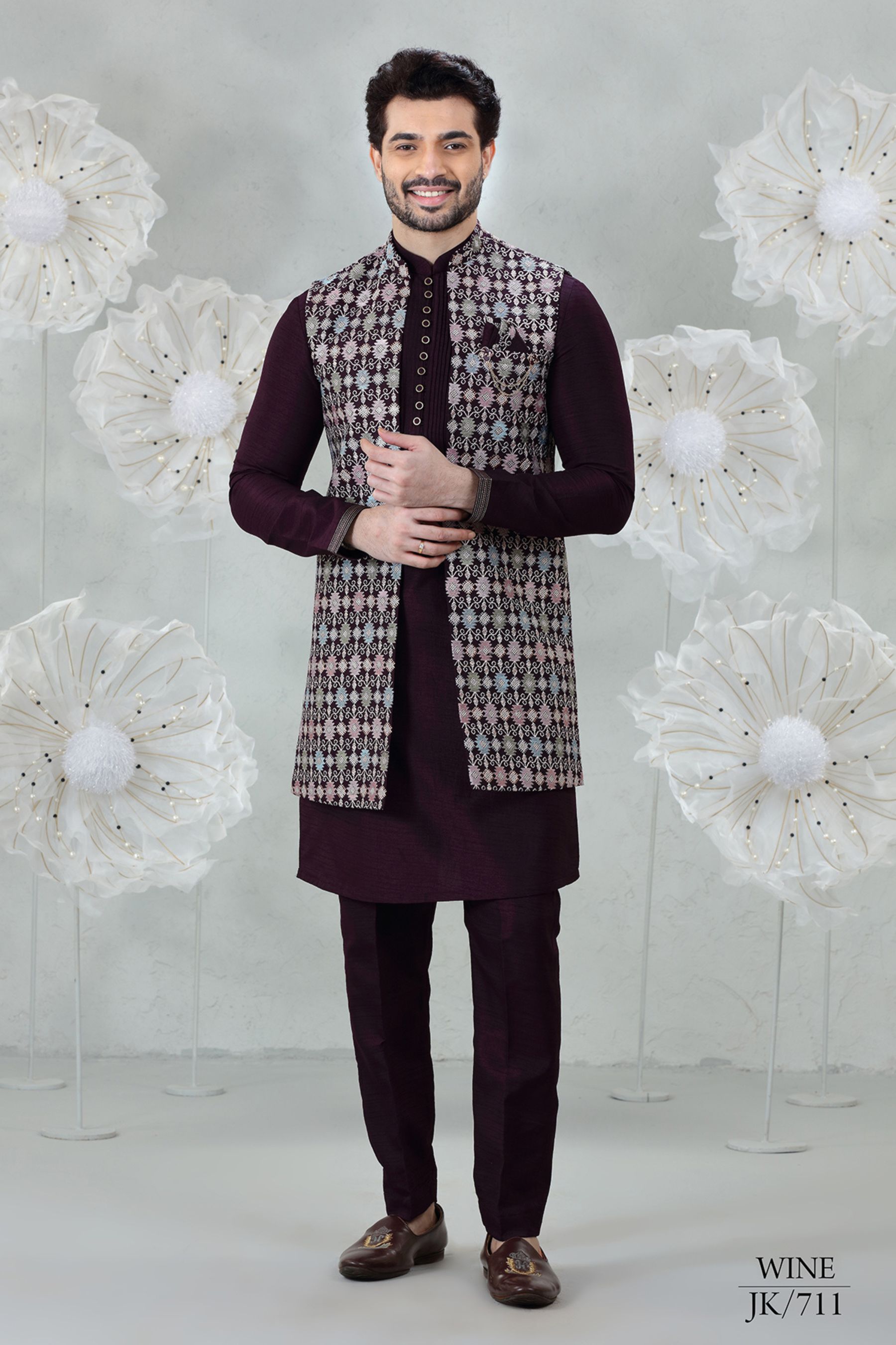 WINE  EMBROIDERED LONG JACKET SET