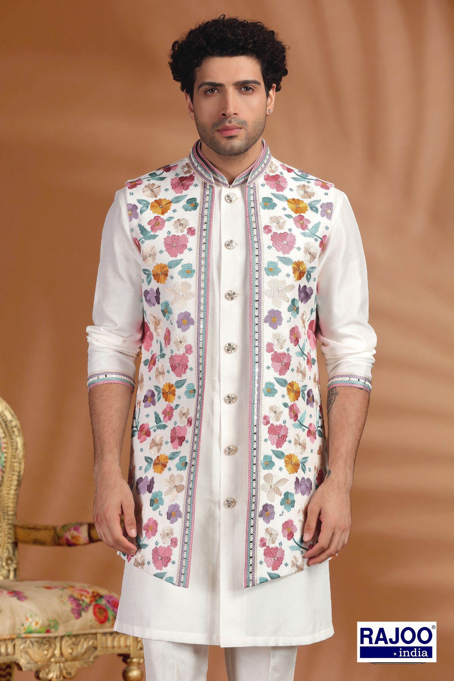 WHITE LONG JACKET SET 