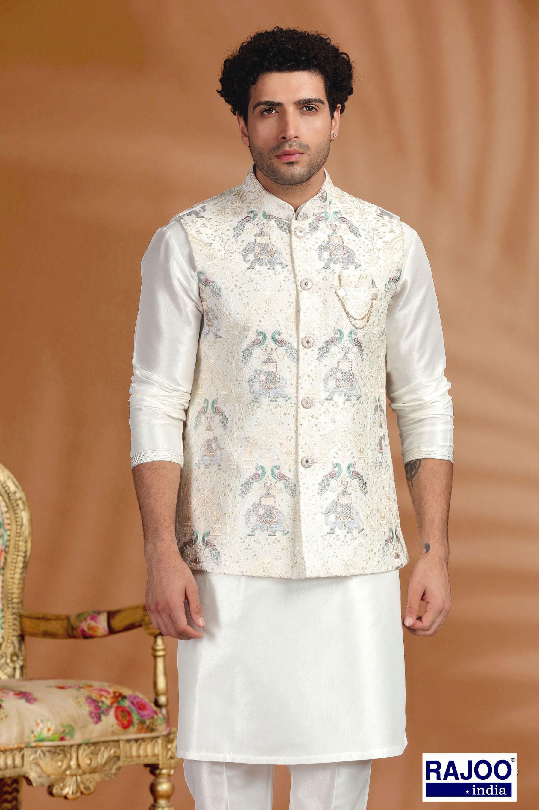 ELEPHANT MOTIF EMBROIDERED  SET 