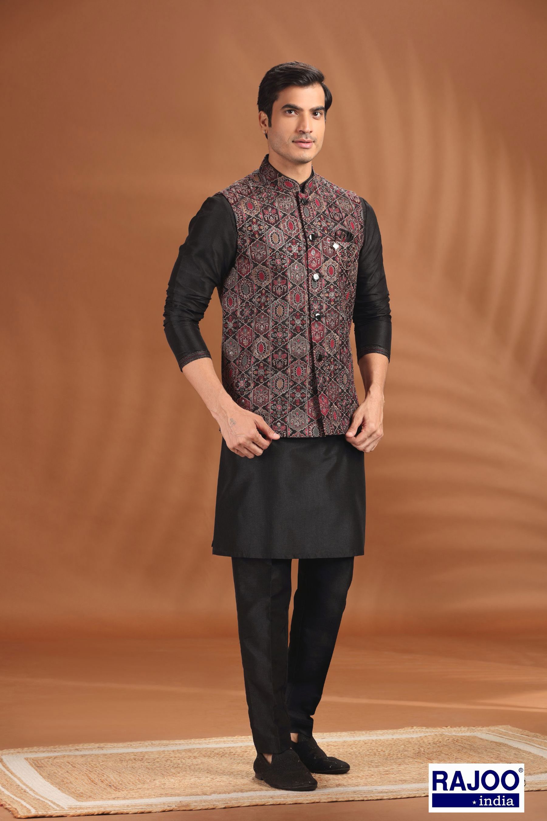 BLACK  EMBROIDERY JACKET SET 