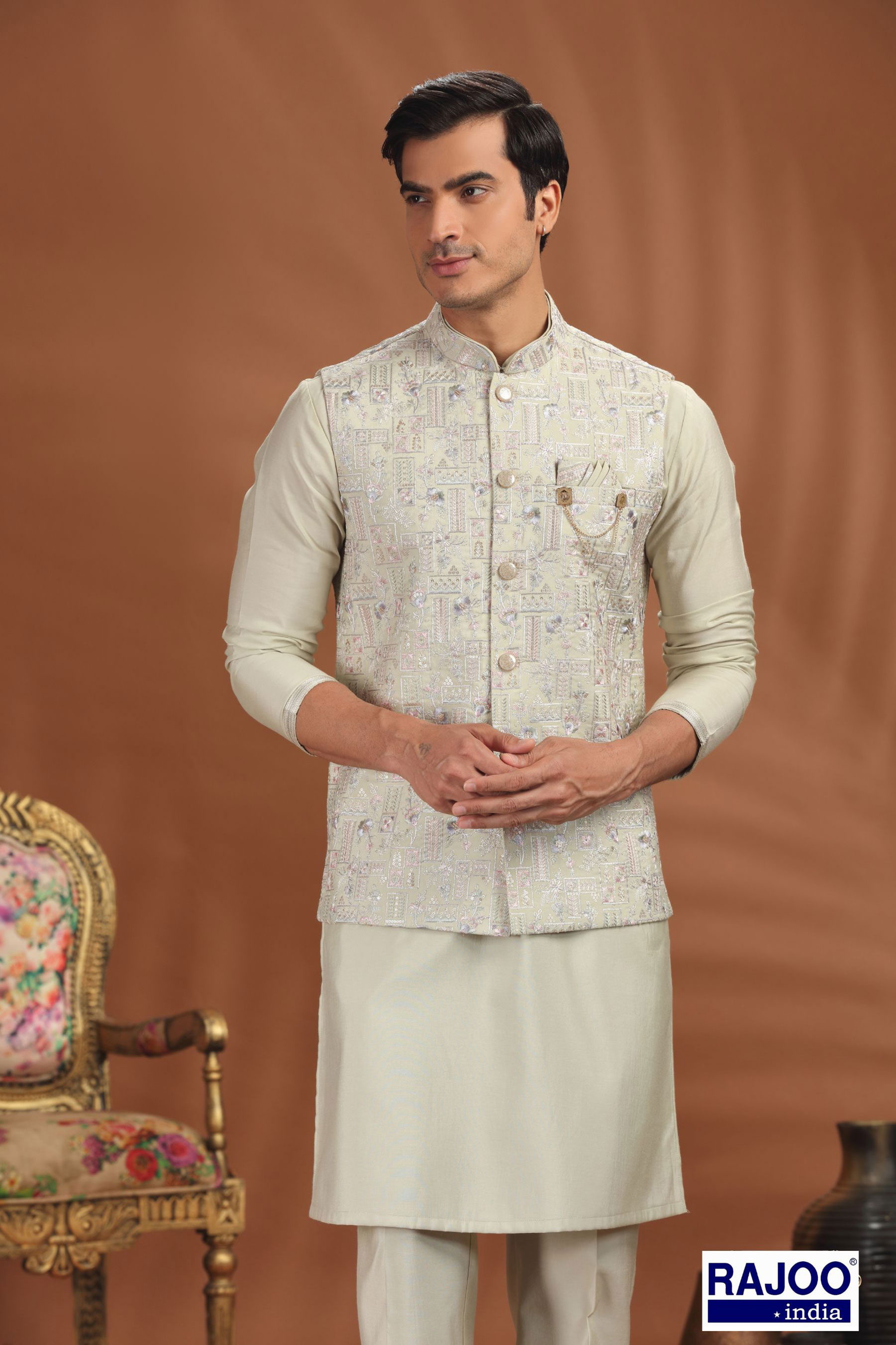 BEIGE EMBROIDERY  JACKET SET 