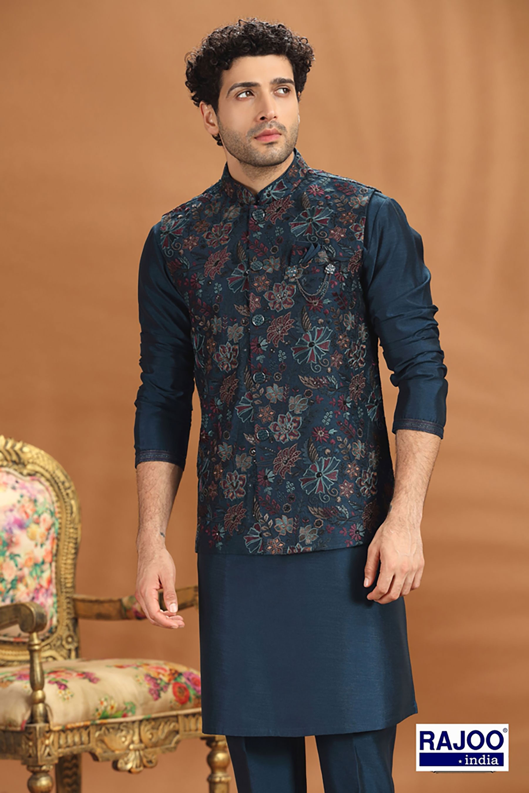 RAMA EBROIDERED JACKET SET 