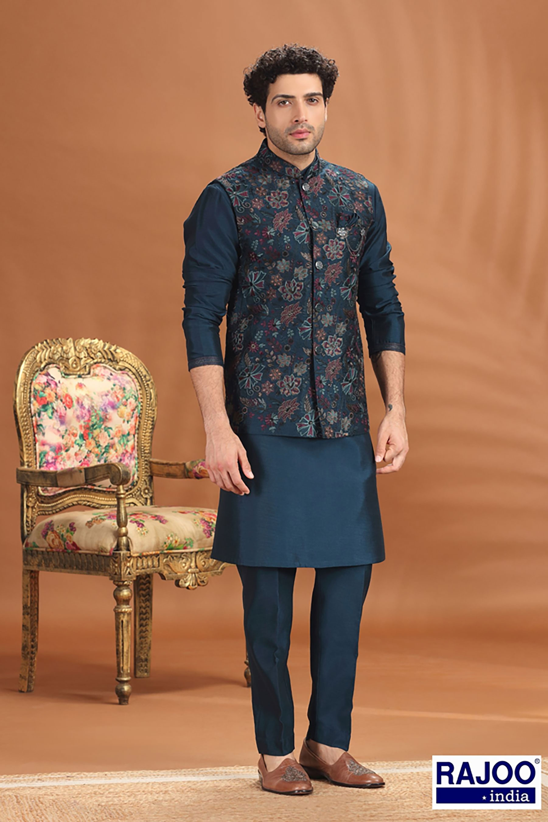 RAMA EBROIDERED JACKET SET 