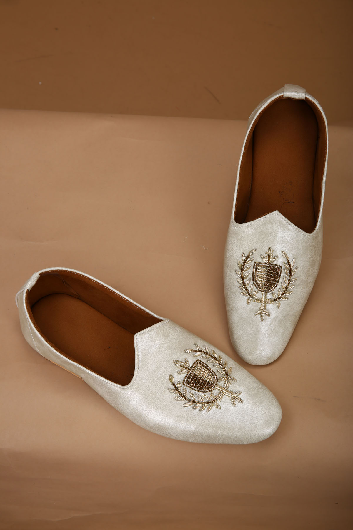 Cream Loafer with Hand Embroidery