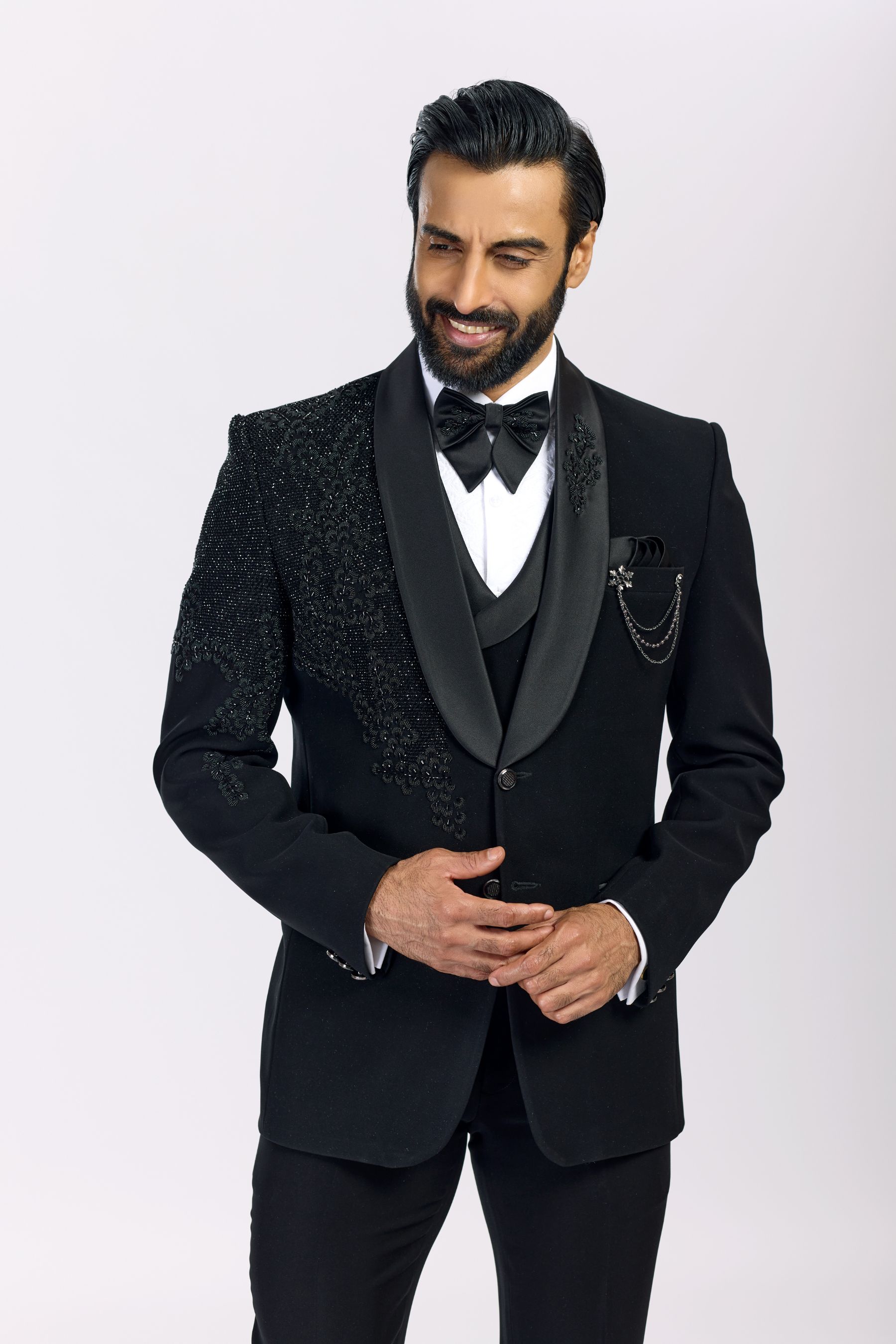 BLACK CONTEMPORARY SUIT