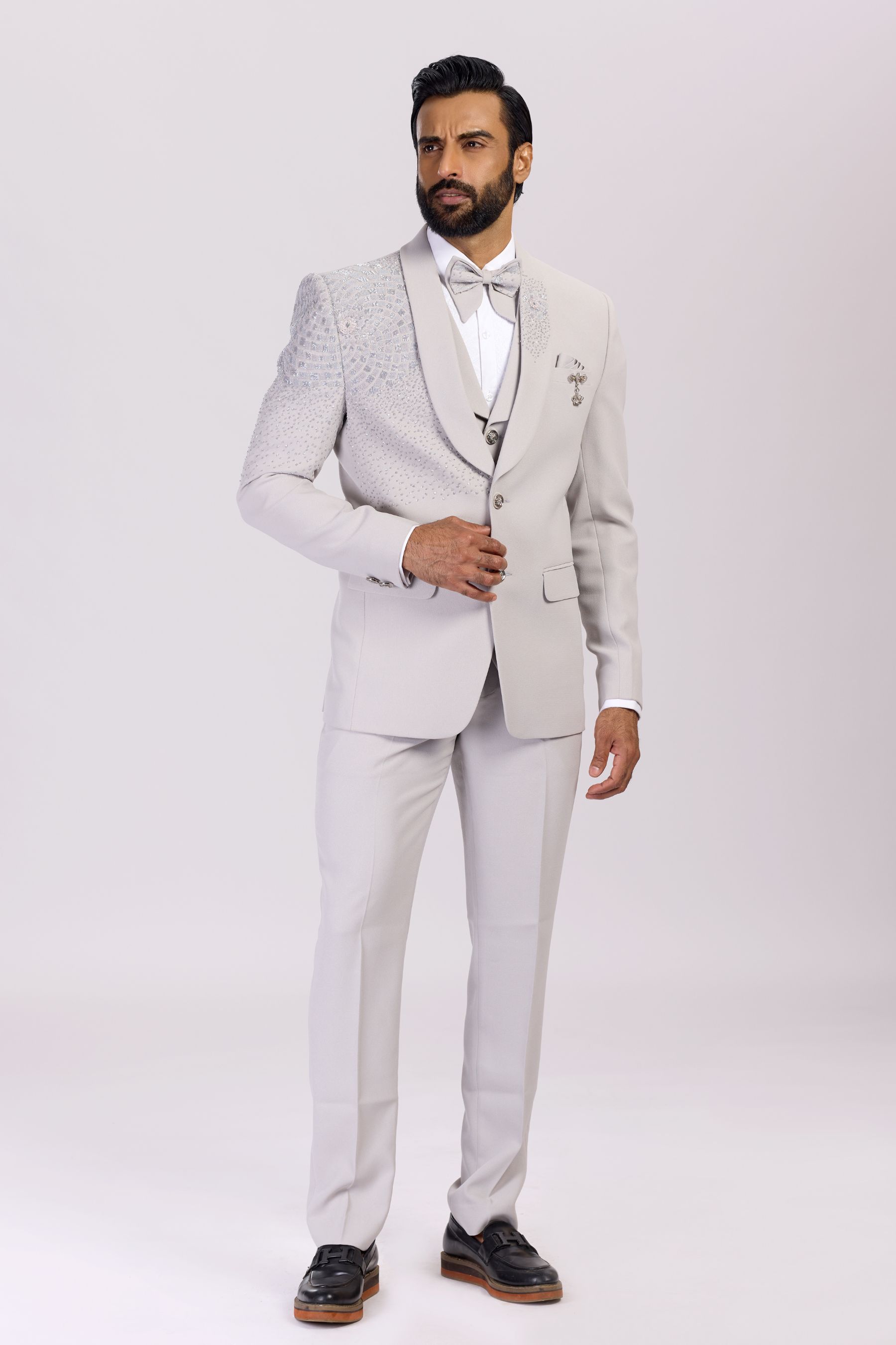 GREY BLAZER INTRICATE DESIGN 