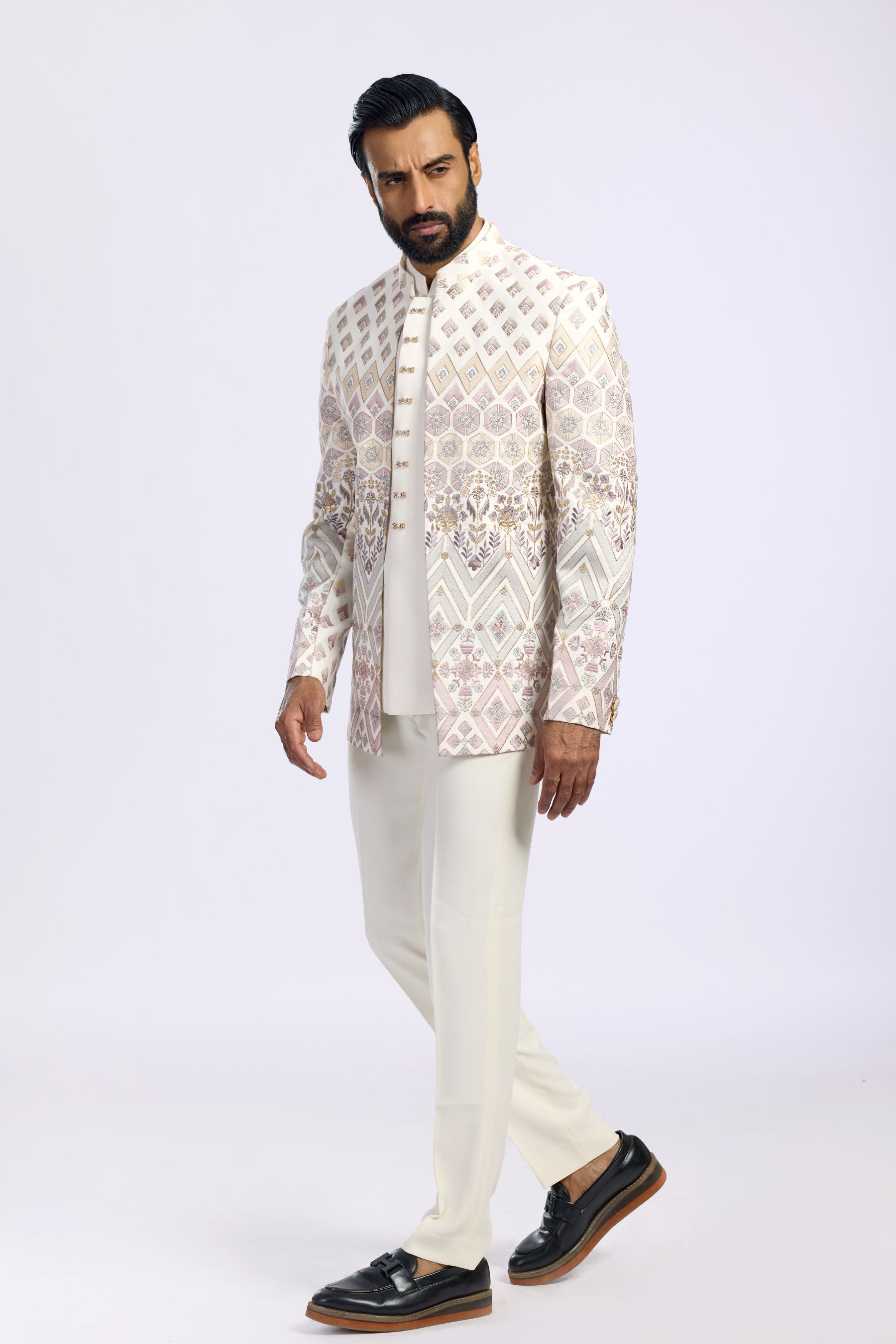 GREY BLAZER INTRICATE DESIGN 