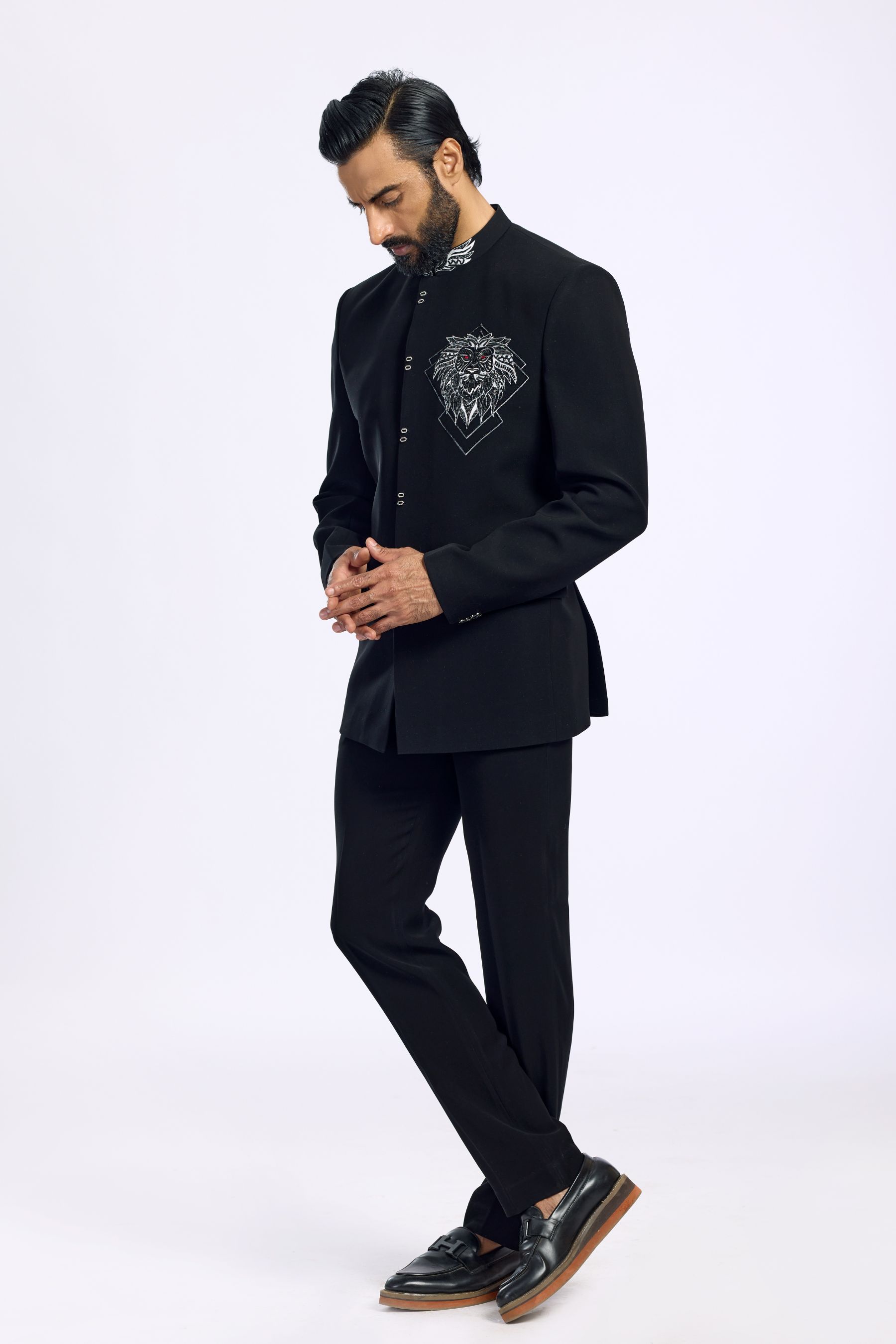 LION EMBROIDERED MOTIF SET 