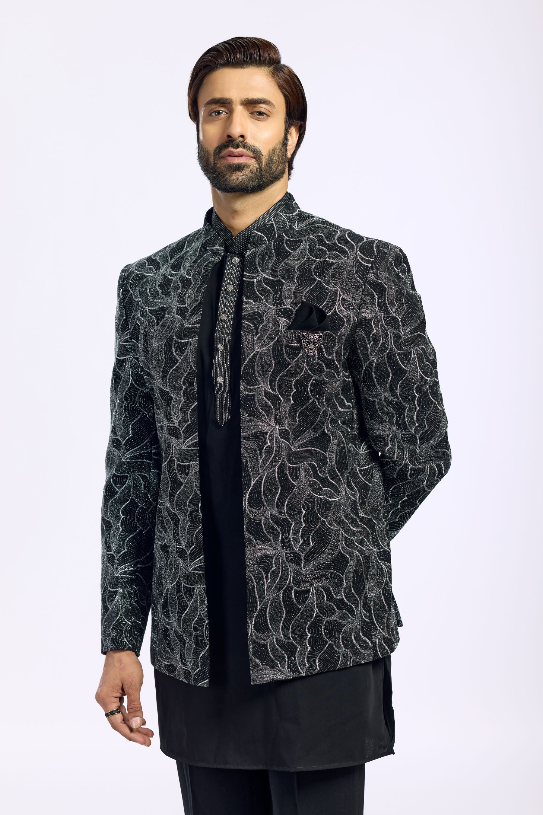 SHORT LENGTH EMBROIDERED SET 