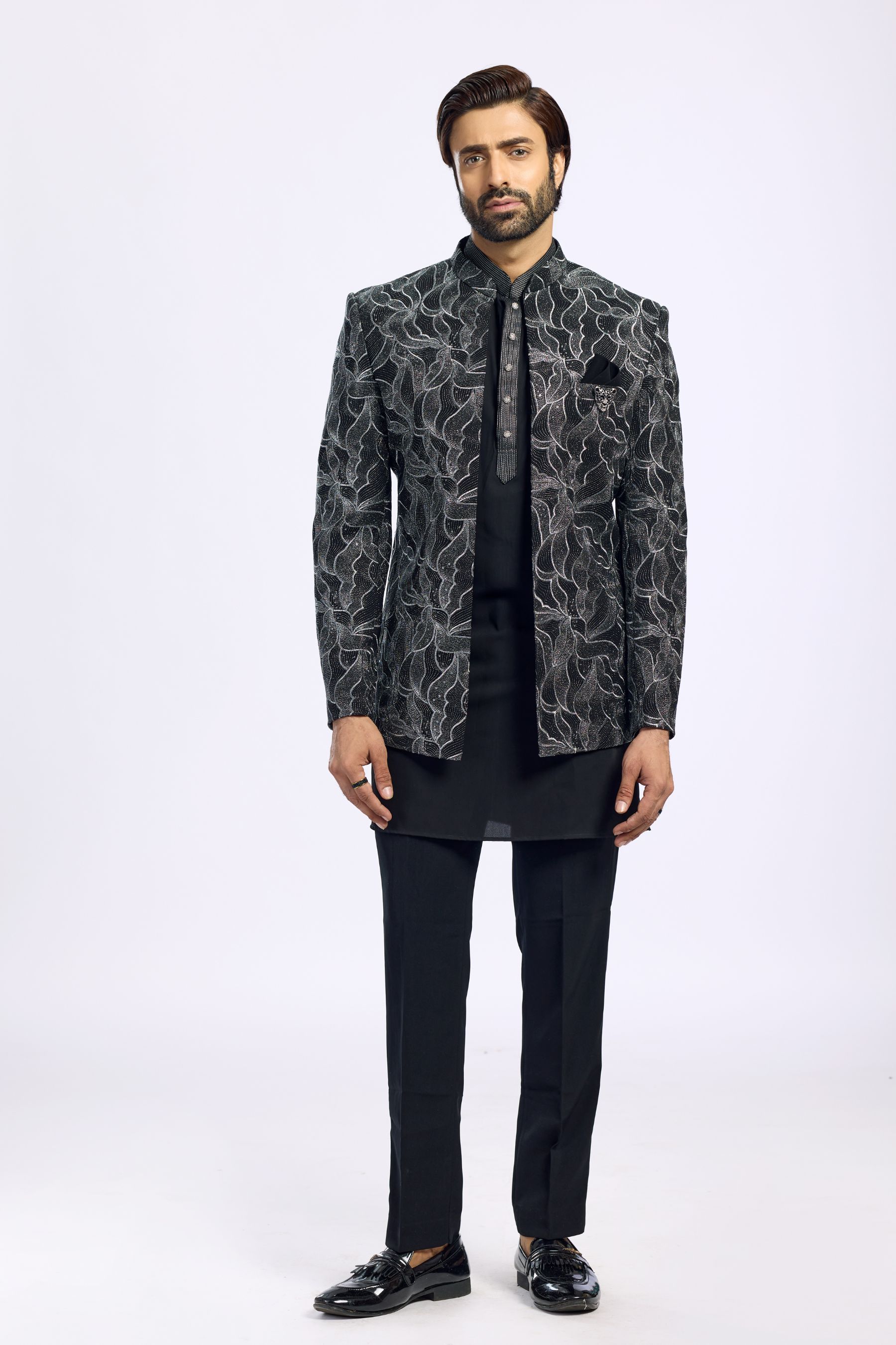 SHORT LENGTH EMBROIDERED SET 